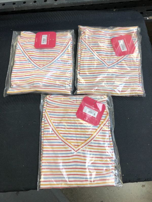 Photo 2 of (3 pack) Short Sleeve V-Neck Side Shirred Maternity T-Shirt - Isabel Maternity by Ingrid & Isabel, Medium 