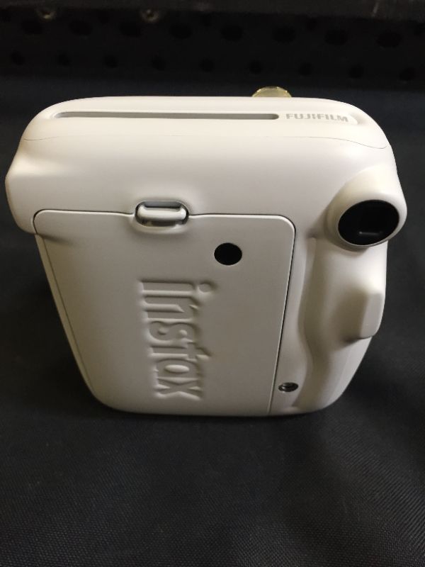 Photo 5 of Fujifilm Instax Mini 11 Instant Camera - Ice White (FILM NOT INCLUDED, MAJOR DAMAGES TO PACKAGING)
