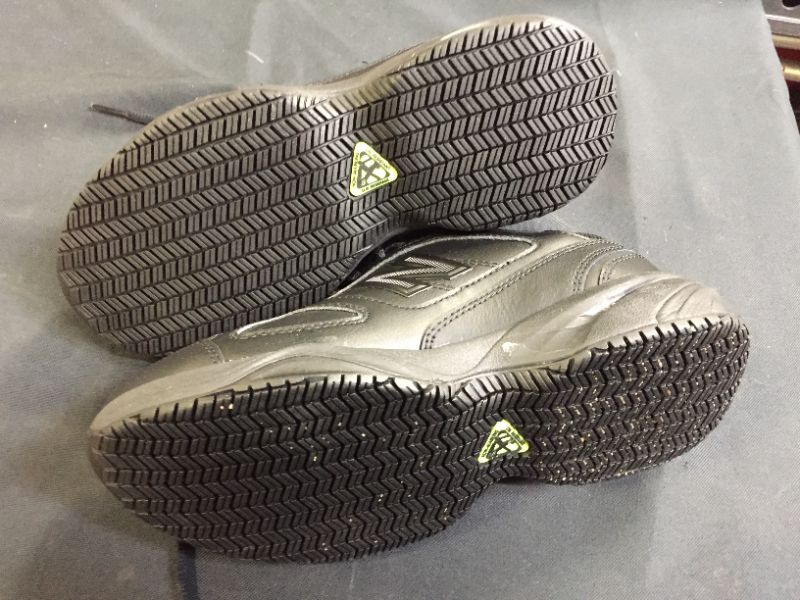 Photo 3 of NEW BALANCE NON SLIP SHOES 6.5