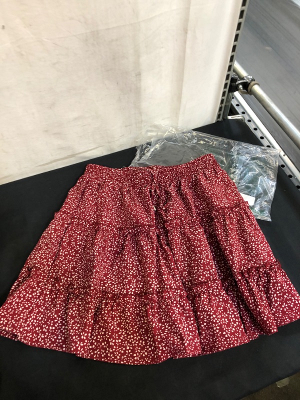 Photo 1 of WOMENS BURGUNDY STRETCH SKIRT, ITEM DOESN'T HAVE SIZE TAG, APPEARS TO BE A SIZE M/L 
