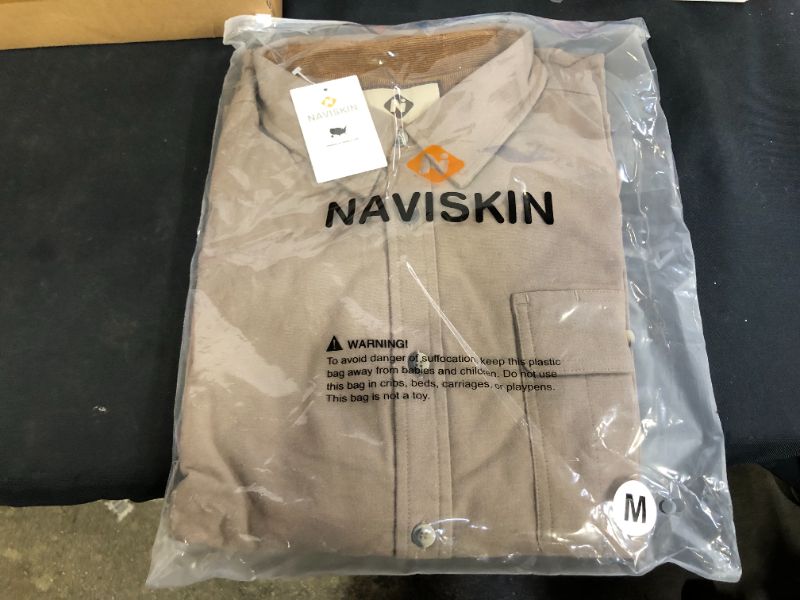 Photo 2 of NAVISKIN Men's Thermal Flannel Shirt Long Sleeve Button Down Plaid Shirt Outdoor Wear
SIZE M  --- Factory Sealed --- 