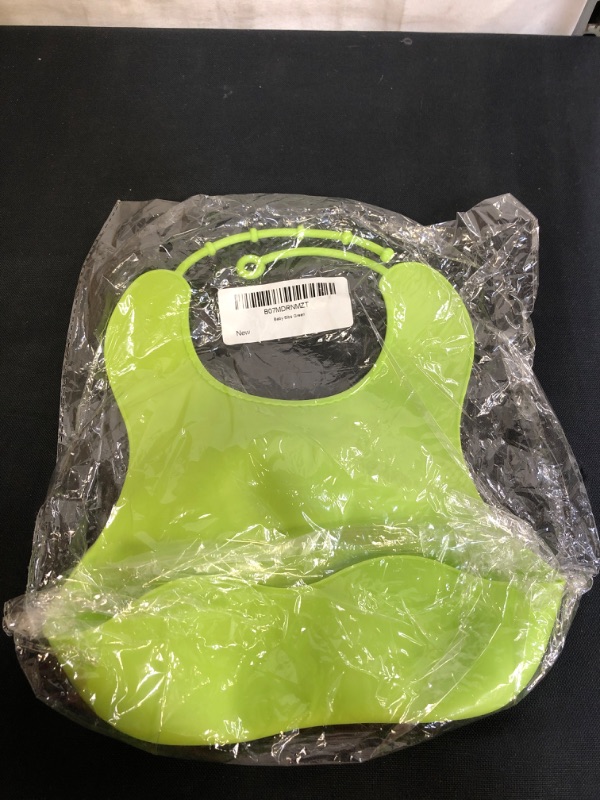 Photo 2 of Dreamslink Waterproof Silicone Drool Baby Bib, Green
