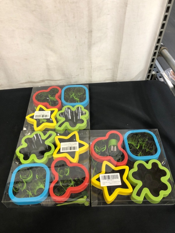 Photo 2 of 13 Pack Mini Cookie Cutters Fruit Cutters Shapes Pastry Cutter Vegetable Cutter
 3 COUNT 