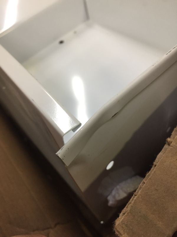 Photo 3 of Broan-NuTone 423001 Exhaust Fan for Under Cabinet Convertible Range Hood Insert with Light, 30 Inch, White---------USED AND THERE IS SOME DAMAGES AT THE CORNERS AND A DIRT SPOT -------------
