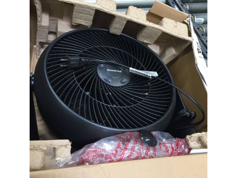 Photo 4 of  Honeywell HT-908 Turbo Force Room Air Circulator Fan, Medium, Black –Quiet Person ( ITEM IS FUNCTIONAL ) ( STAND IS BROKEN ) 