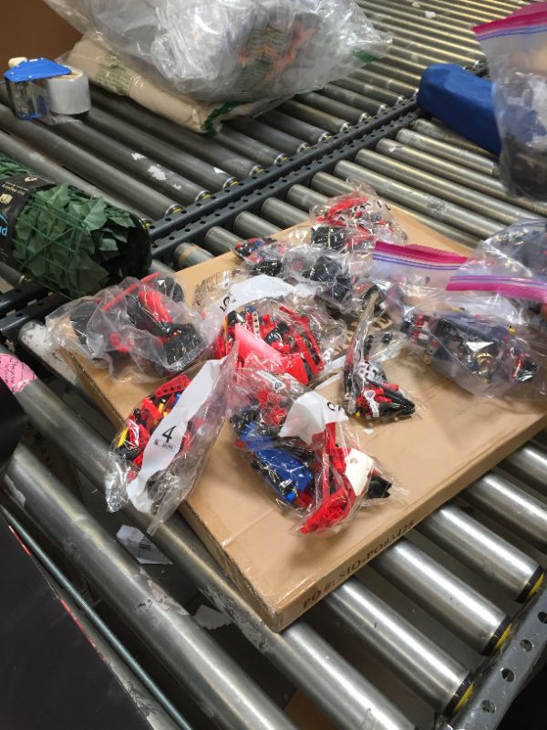 Photo 4 of LEGO Technic Ferrari 488 GTE “AF Corse #51” 42125 Building Kit; Make a Faithful Version of The Famous Racing Car, New 2021 (1,677 Pieces)--------used and opened possibly missing parts -------sale for parts only 
