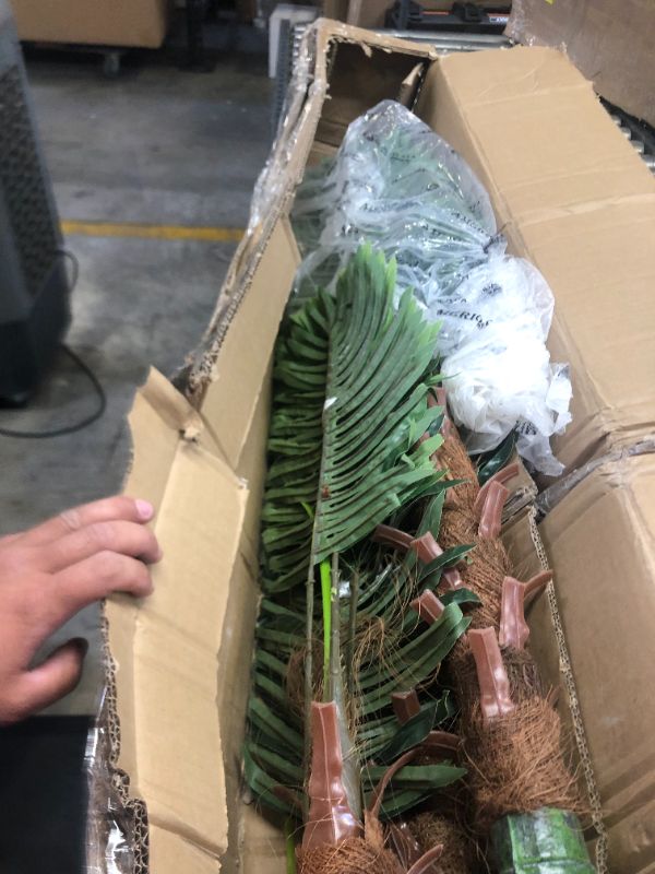 Photo 4 of AMERIQUE Gorgeous and Unique 5 Feet Tropical Palm Artificial Plant Silk Tree
