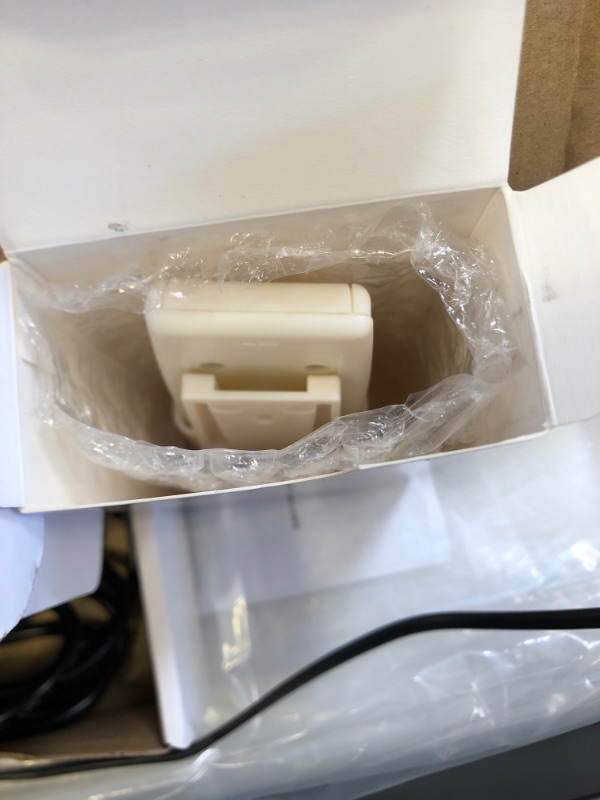 Photo 4 of VEVOR Swivel Motorized TV Lift Stroke Length 40 Inch Motorized TV Mount Fit for 32-70 Inch TV Lift with Remote Control Height Adjustable 28.74-68.11 Inch,Load Capacity 154 Lbs,Manual Swivel L/R 30°
