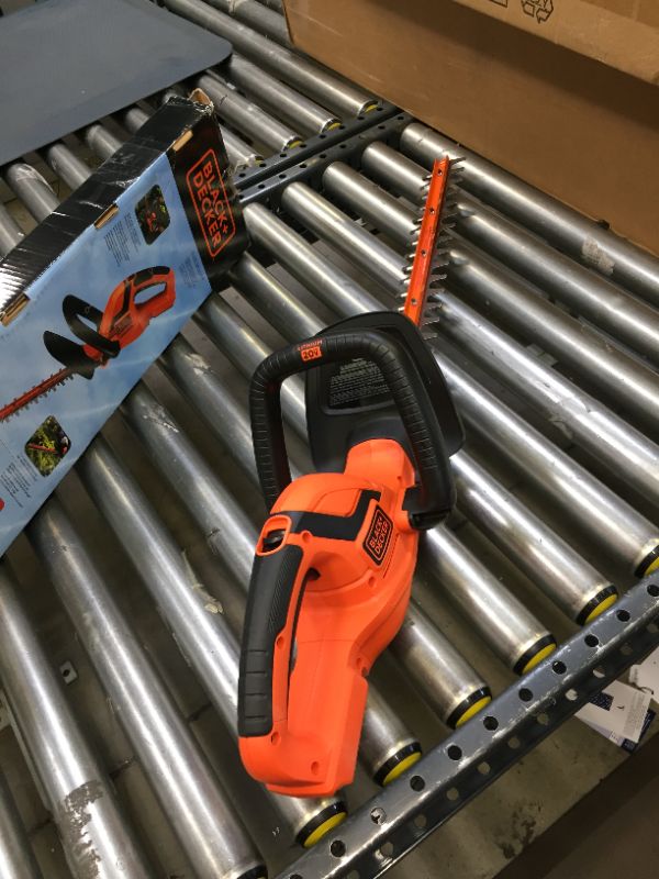 Photo 2 of Black & Decker LHT2220B 20V MAX Lithium-Ion Dual Action 22 in. Cordless Electric Hedge Trimmer (Tool Only)