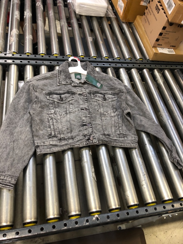 Photo 2 of Cropped Denim Trucker Jacket - Wild Fable™
SIZE XS

