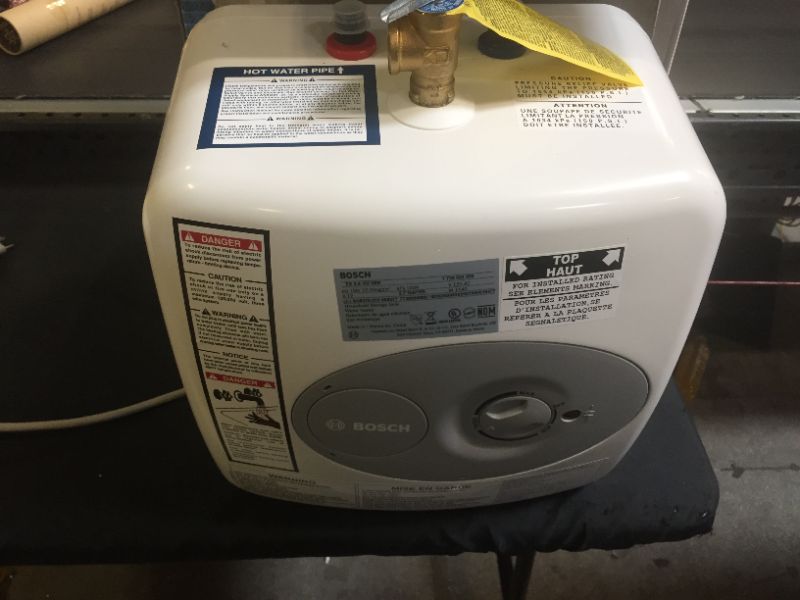 Photo 3 of Bosch Electric Mini-Tank Water Heater Tronic 3000 T 2.5-Gallon (ES2.5) - Eliminate Time for Hot Water - Shelf, Wall or Floor Mounted
 (STICKY RESIDUE ON BACK OF ITEM)