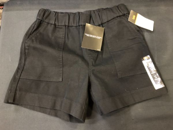 Photo 1 of Lee Women's Ultra Lux High-Rise Pull-on Utility Short - SIZE 10 - MEDIUM 
