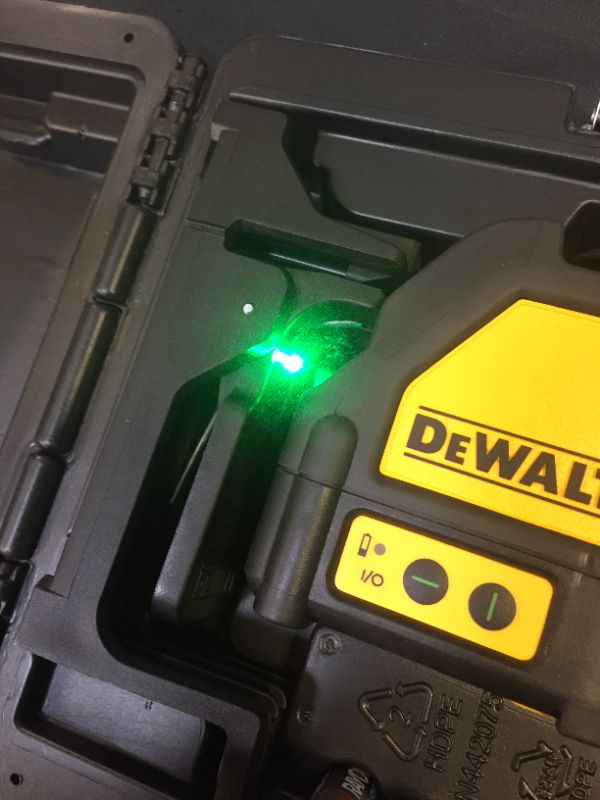Photo 1 of 165 ft. Green Self-Leveling Cross Line Laser Level with (3) AAA Batteries & Case
