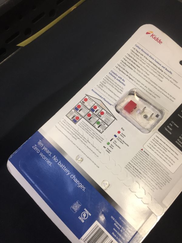 Photo 3 of 10 Year Worry-Free Plug-In Carbon Monoxide Detector with Battery Backup, Digital Display, and Voice Alarm
(factory sealed)