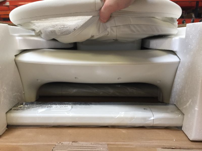 Photo 1 of 4moms mamaRoo Sleep Bassinet, Bluetooth Baby Bassinets and Furniture with 5 Unique Motions, 4 Built-in White Noise Options, Birch. Box Packaging Damaged, Minor Use. Minor Rust Show on  Metal As Shown in Pictures.