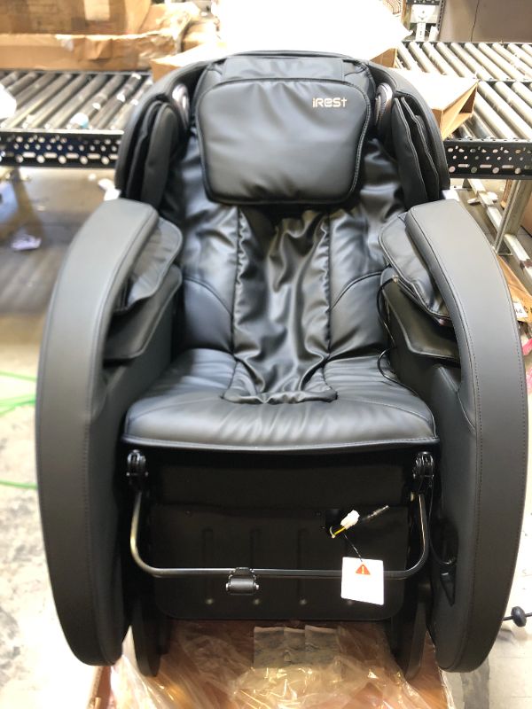 Photo 2 of iRest A303 SL-Track 3D Full Body Thai Stretch Zero Gravity Massage Chair
