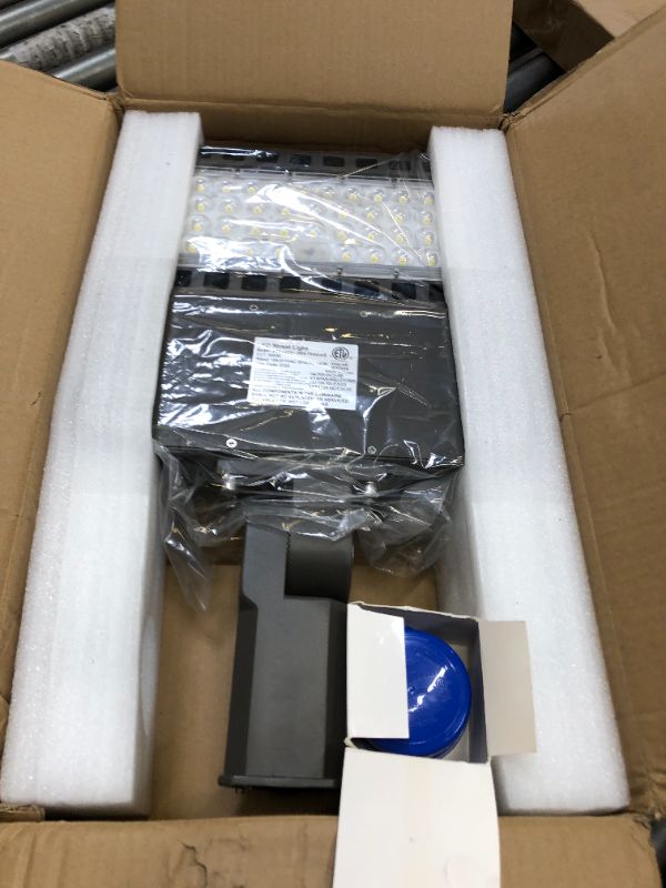Photo 1 of 150W LED Street Light Waterproof IP65 Shoe Box Pole Light 5700K Daylight Slip Fitter Parking Lot Lighting
