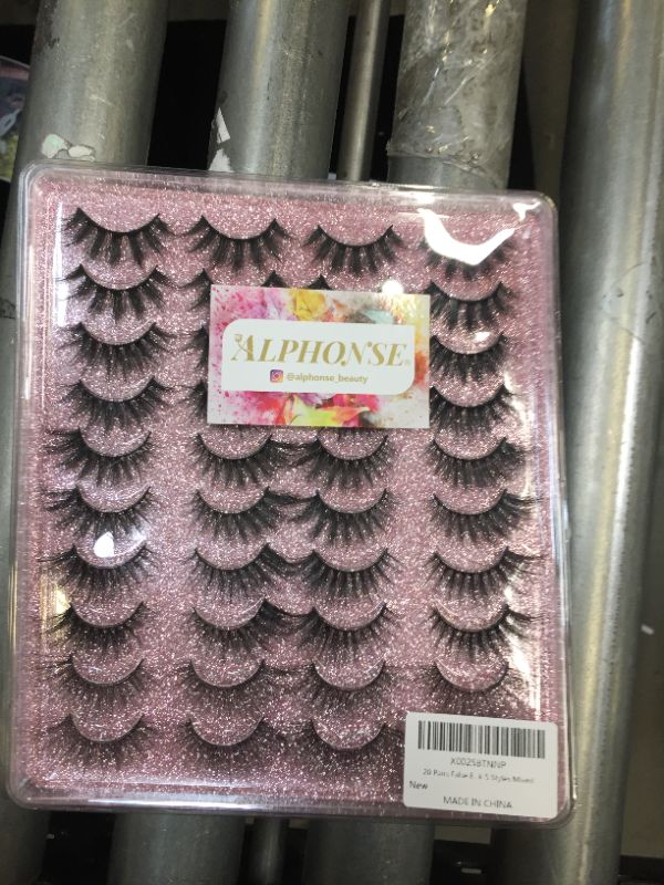 Photo 1 of 20 Pairs of Fake Eye Lashes. 