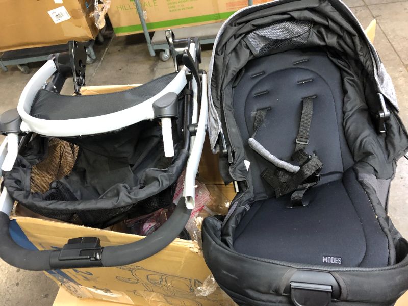 Photo 5 of Graco Modes Travel System 
