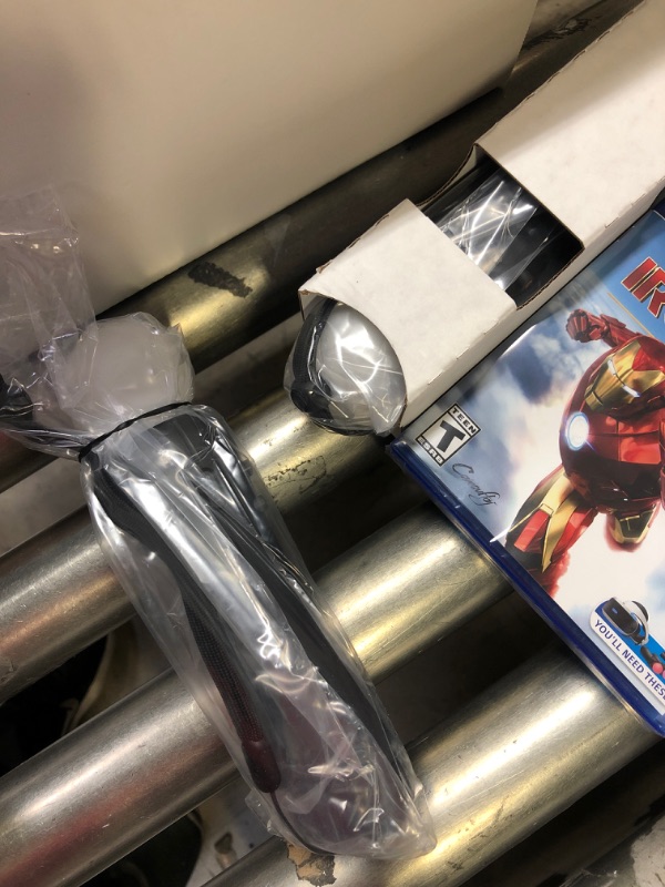 Photo 9 of PlayStation VR - Marvel's Iron Man Bundle
