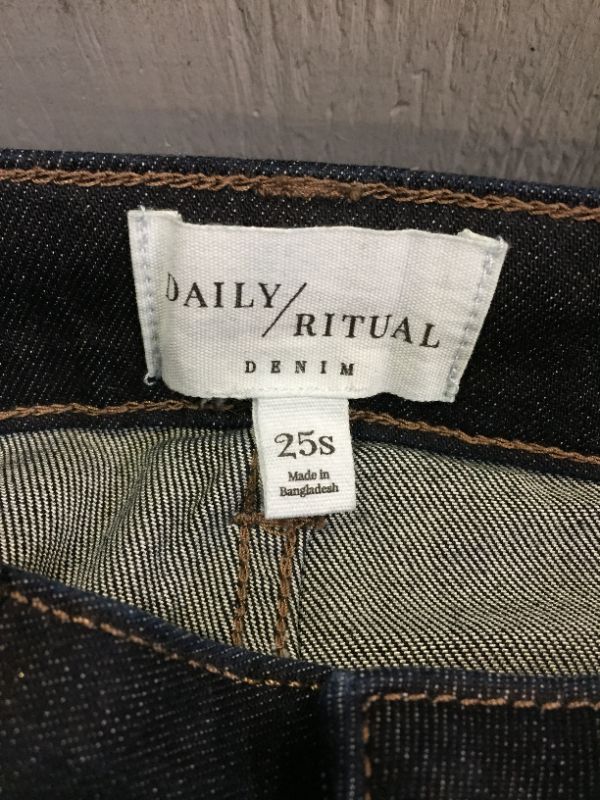 Photo 3 of Daily Ritual Women's Mid-Rise Skinny Jean
SIZE (25S)