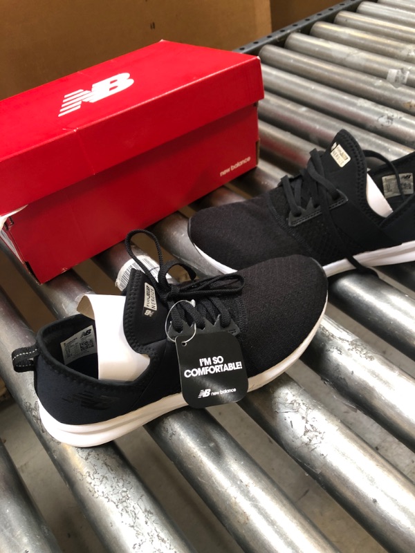 Photo 1 of New Balance Women's FuelCore Nergize V1 Sneaker SIZE 8.5
