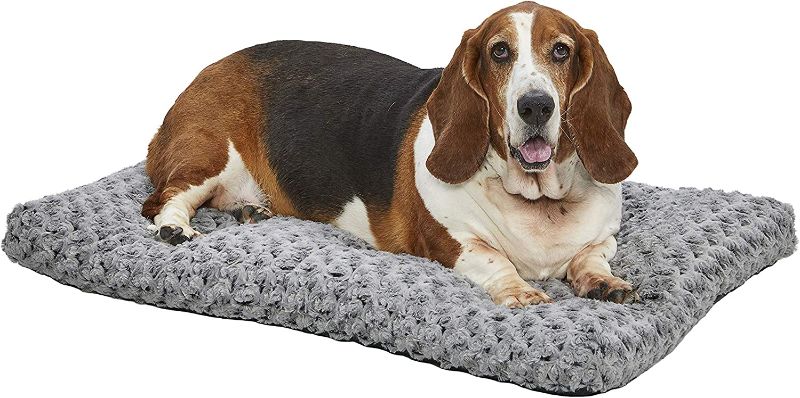 Photo 1 of 
MidWest Homes for Pets Deluxe Dog Beds Super Plush Dog & Cat Beds Ideal for Dog Crates Machine Wash & Dryer Friendly, 1-Year Warranty
Color:Gray
Size:36-Inch