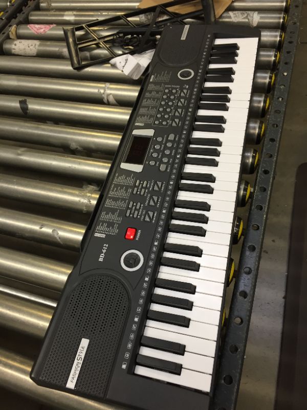 Photo 3 of 61 keys electronic keyboard bd-612 -----missing power cord unable to test  
