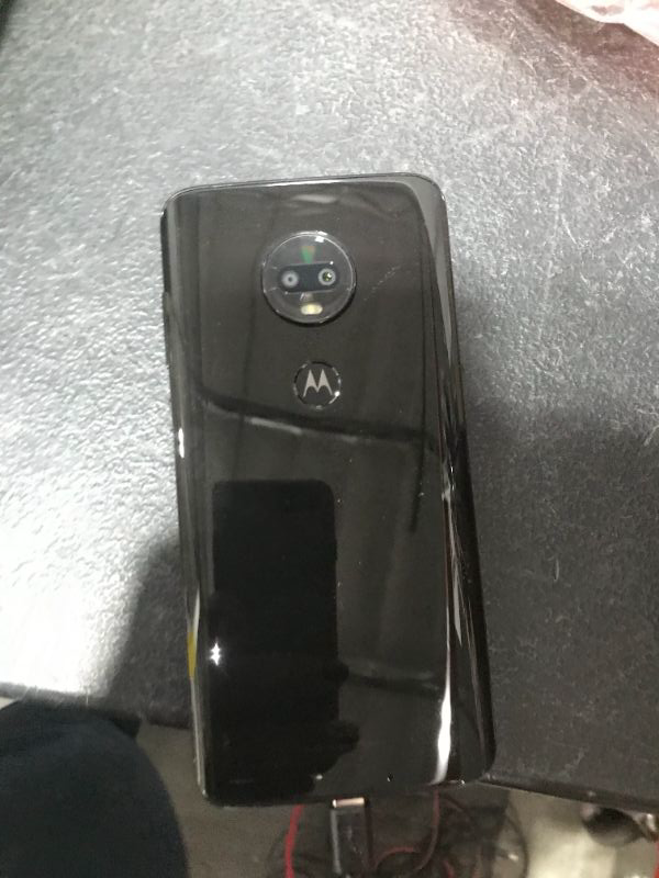Photo 1 of Moto G7 – Unlocked – 64 GB – Ceramic Black (US Warranty) - Verizon, AT&T, T-Mobile, Sprint, Boost, Cricket, & Metro
missing charger