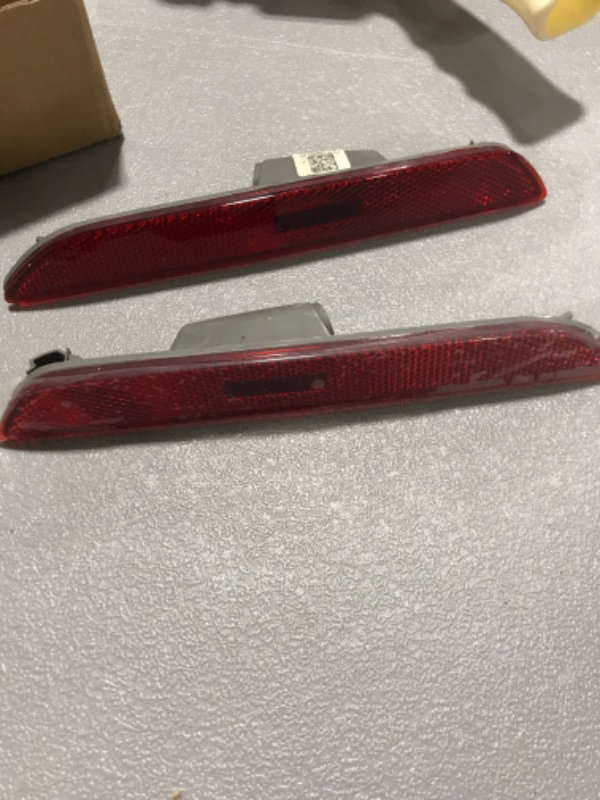 Photo 2 of 2015-2020 mustang rear sidemarker lights- pair