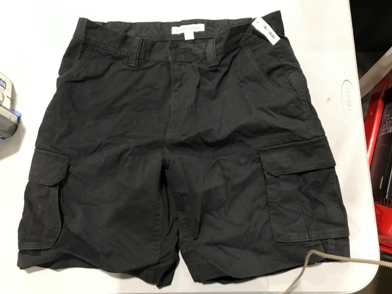 Photo 2 of Amazon Essentials Men's Classic-Fit Cargo Short, Black, 36
