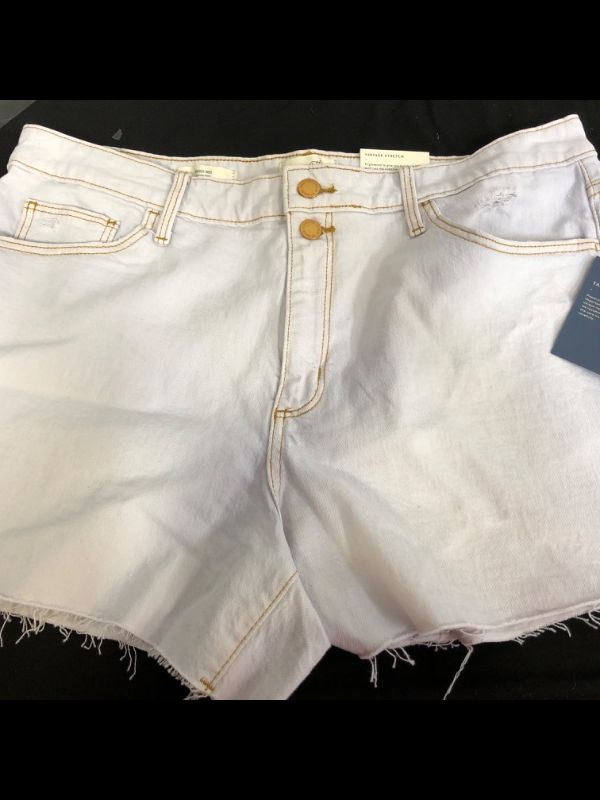 Photo 2 of 
Women's High-Rise Vintage Midi Jean Shorts - Universal Thread™ size 12