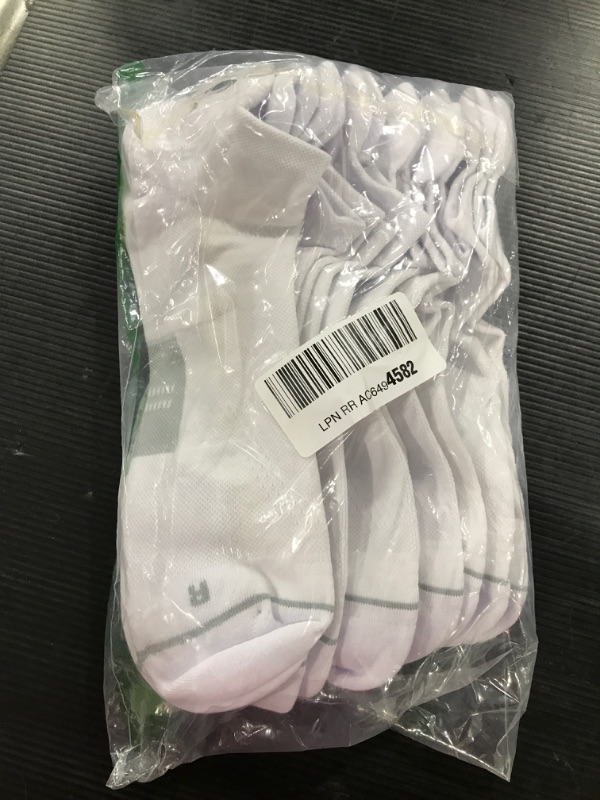 Photo 1 of 6 pack of mens white socks size XL