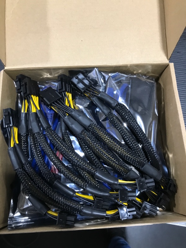 Photo 2 of 12 Pieces PCI-e Riser Express Cable Set 1X to 16X GPU Riser Adapter Extension Cable USB 3.0 and VGA 8 Pin Female to Dual 8 Pin Male Splitter Braided Sleeved Cable for Mining Powered Riser Adapter Card