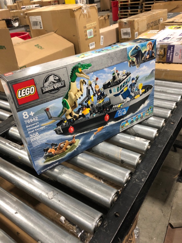 Photo 2 of LEGO Jurassic World Baryonyx Dinosaur Boat Escape 76942 Building Kit (308 Pieces // Factory Sealed)