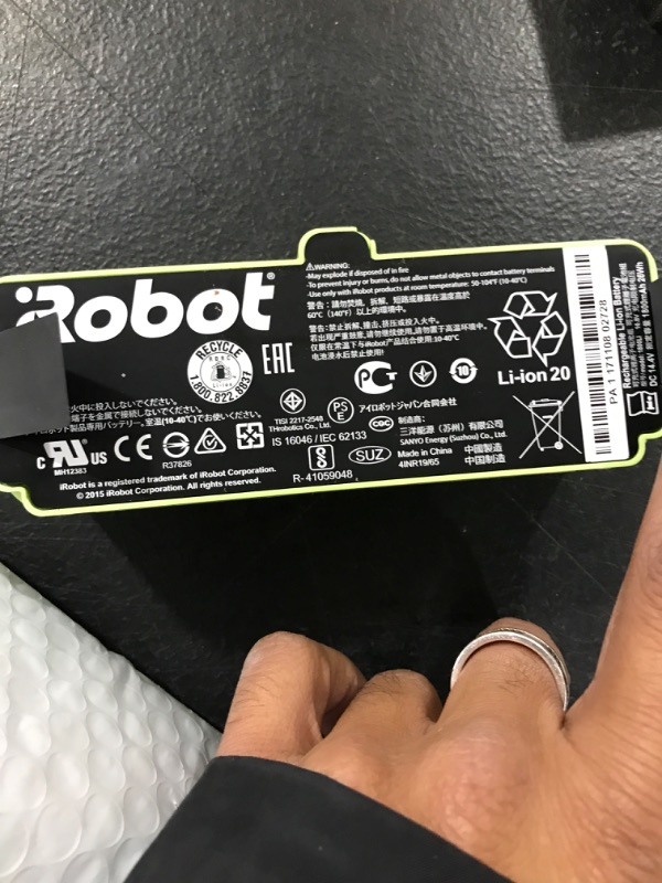 Photo 3 of ARyee 14.4V 6800mAh Battery Compatible with iRobot Roomba 500 600 700 800 900 Series 500 536 540 550 552 560 570 580 595 600 620 650 660 700 760 770 780 790 800 870 900 980 Robot Vacuum Cleaner