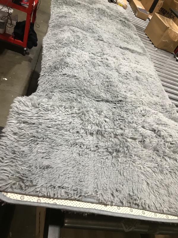 Photo 1 of 6' X 8.5' AREA RUG
