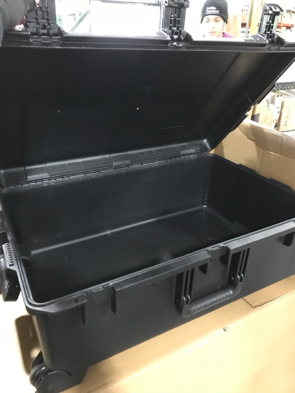 Photo 3 of Pelican Storm iM2950 Case No Foam (Black) Black No Foam