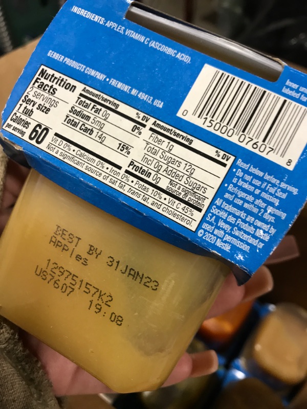 Photo 1 of BOX OF 24 PACKS GERBER BABY FOOD VARIOUS FLAVORS *EXPIRES EARLIEST JAN 2023*