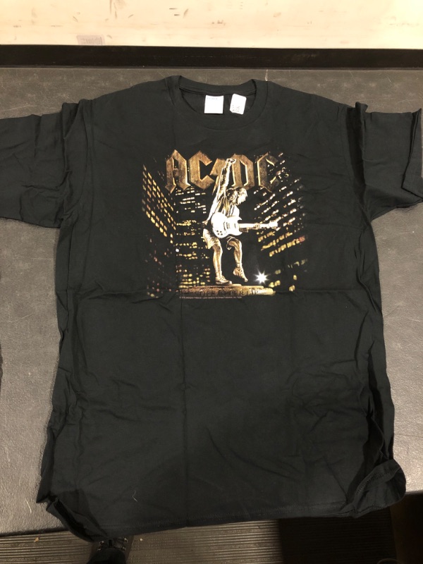 Photo 1 of ACDC GRAPHIC T SHIRT SIZE L 