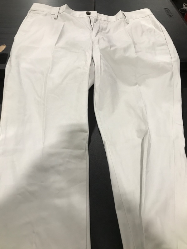 Photo 1 of Amazon Essentials Men's Slim-fit Wrinkle-Resistant Flat-Front Chino Pant