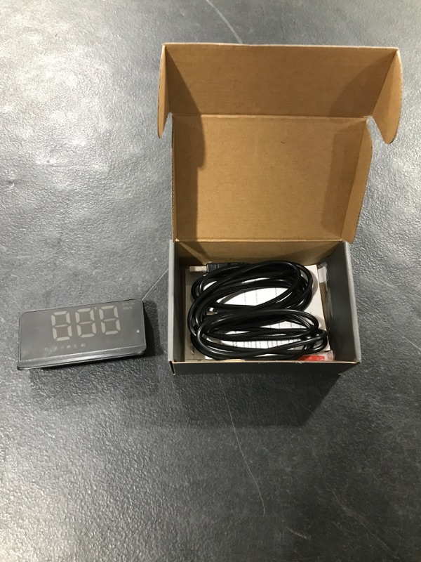 Photo 1 of wiiyii M1 Digital Car HUD Head Up Display, GPS Windshield Projection Speedometer with Over Speed Alarm Fatigue Driving Reminder for All Vehicles (M1 Green)
