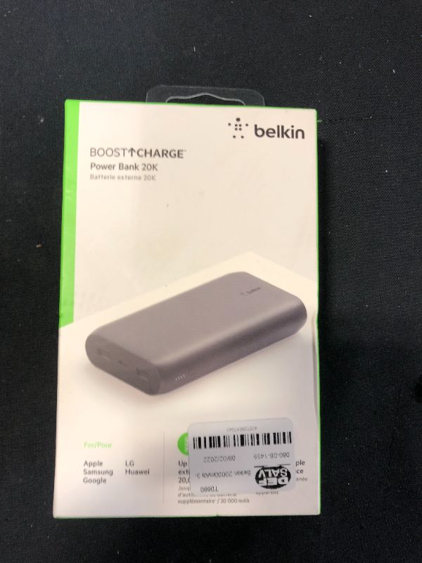 Photo 4 of Belkin 20000mAh 3-port Power Bank with integrated USB-C to USB-A Cable - Black

