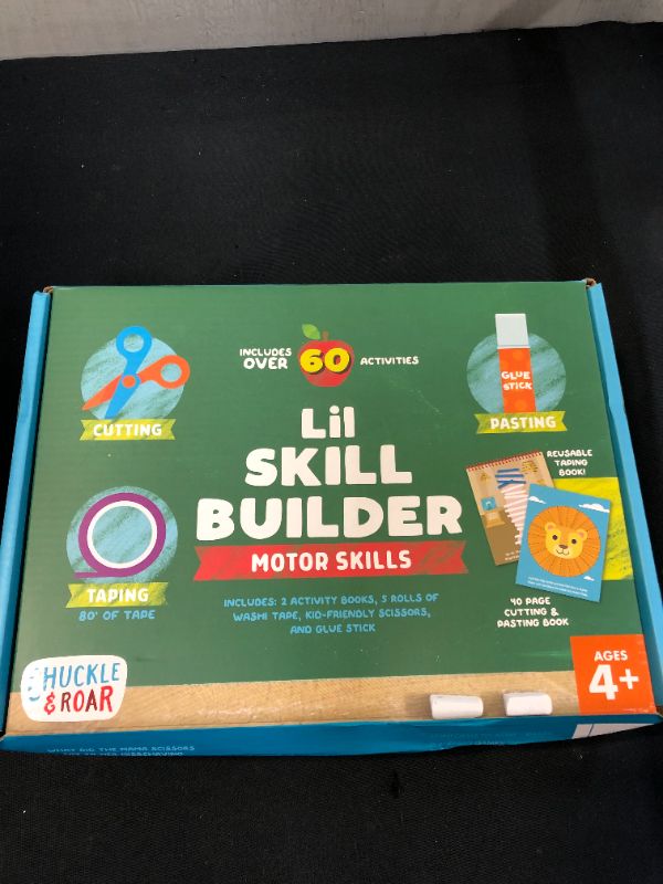 Photo 2 of Lil Skill Builders Motor Skills Kit - Chuckle & Roar (BOX IS DAMAGED)
