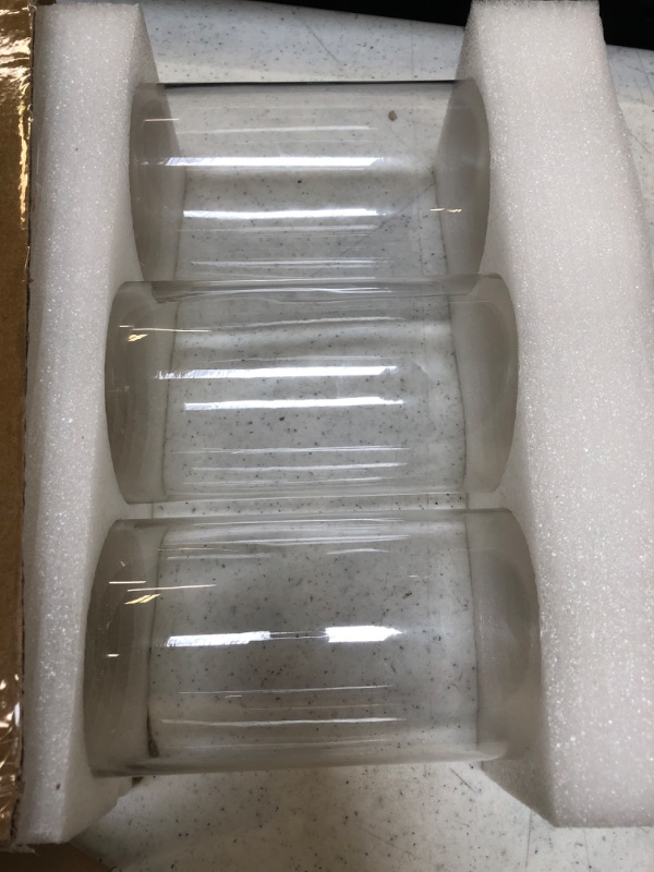 Photo 2 of 3 Pack 10 Inches Tall (25 cm) Clear Glass Cylinder vases