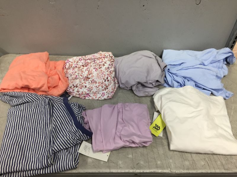Photo 1 of BAG LOT OF WOMEN'S CLOTHING SIZE L AND XL  --SOLD AS IS ---