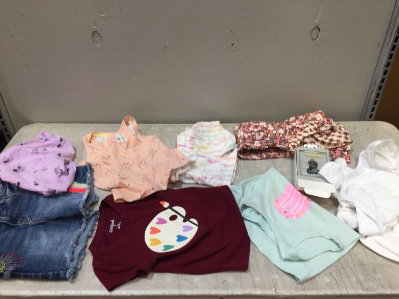 Photo 1 of BAG LOT OF GIRLS CLOTHING ALL DIFFERENT SIZES --SOLD AS IS --