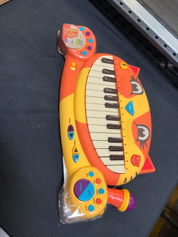 Photo 3 of B. Toys Interactive Cat Piano - Meowsic

