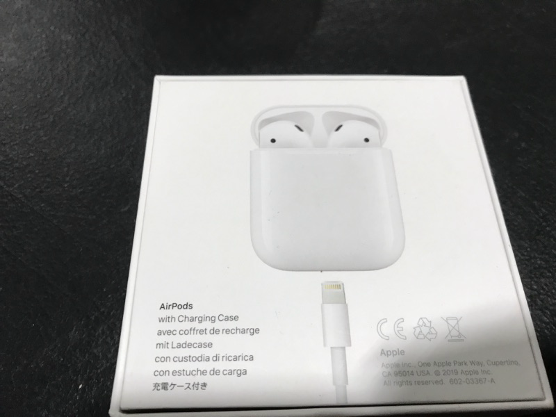 Photo 4 of Apple AirPods with Charging Case MODEL A2032
SERIAL# 3H24HPVUXLX2Y