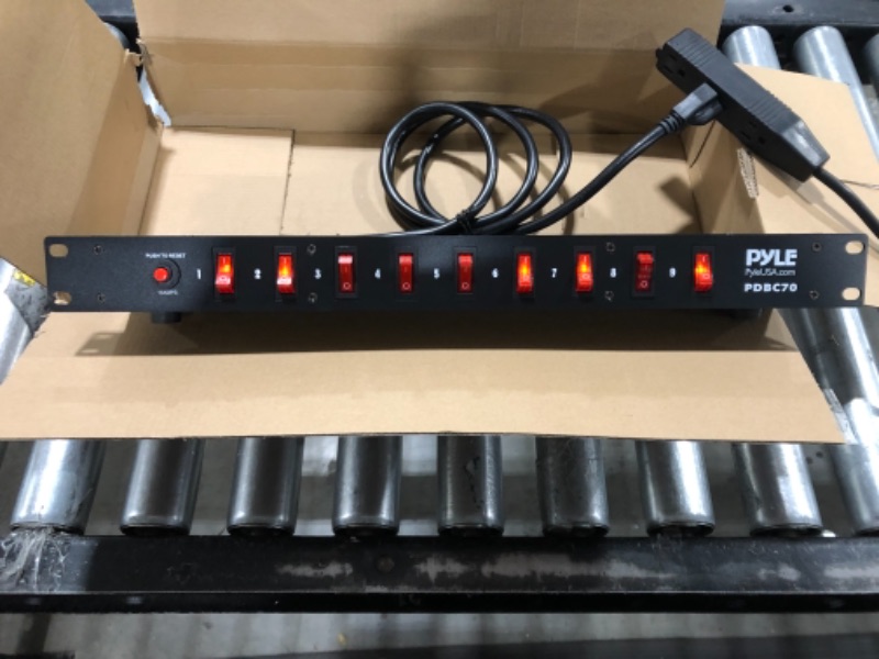 Photo 2 of PDU Power Strip Surge Protector - 150 Joules,9 Outlet Strips Surge Protector z - Heavy-Duty Electric Extension Cord Strip - 1U Rack Mount Protection Power Outlet Strip - 9 Front Switch - Pyle PDBC70 With Power Switches